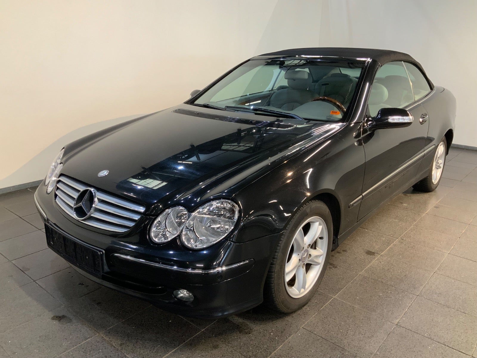 Mercedes-Benz CLK 240 (1/8)