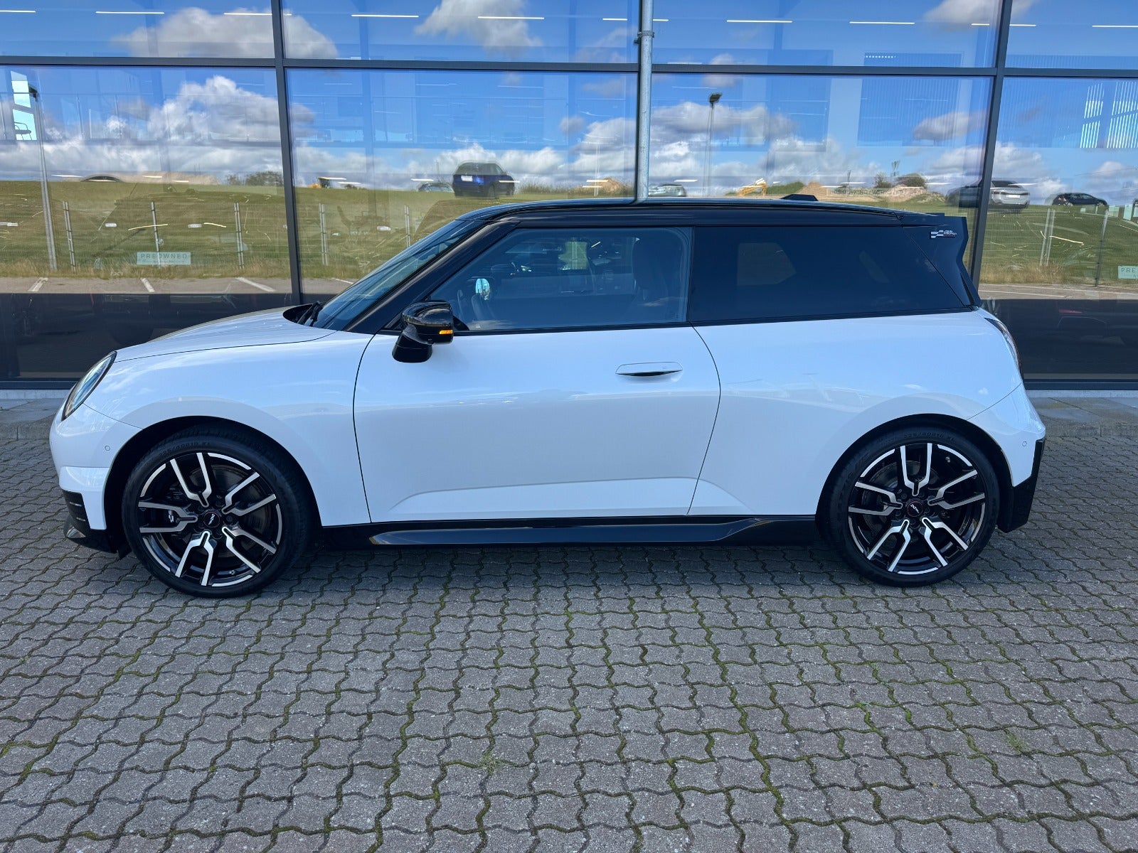 MINI Cooper SE JCW Trim XL 3d - 3