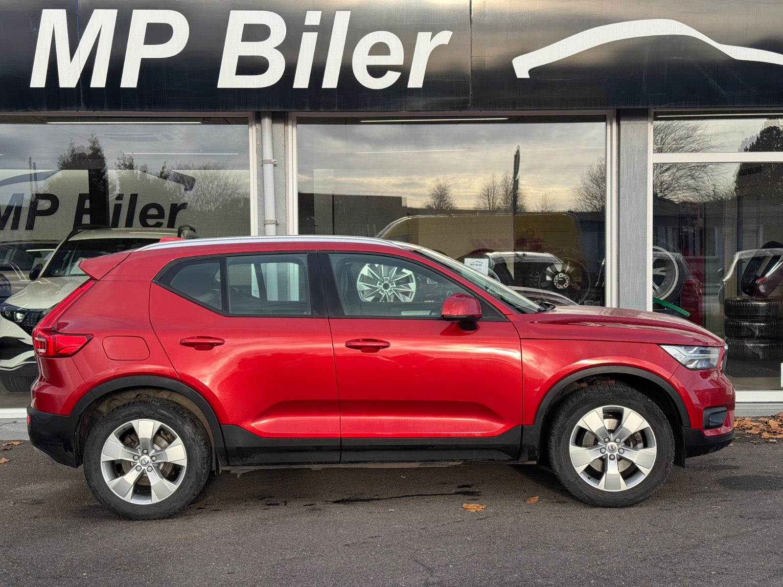 Billede af Volvo XC40 2,0 D4 190 Momentum aut. AWD