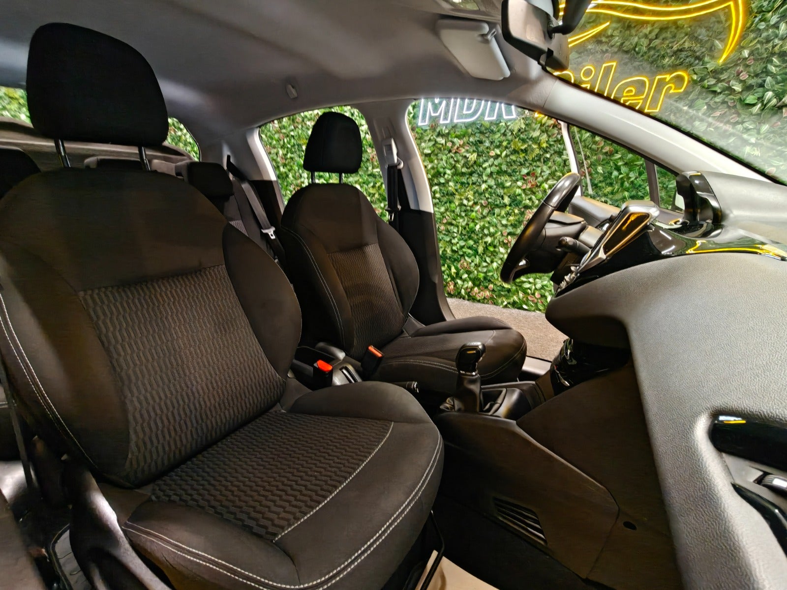 Billede af Peugeot 208 1,6 BlueHDi 100 Active