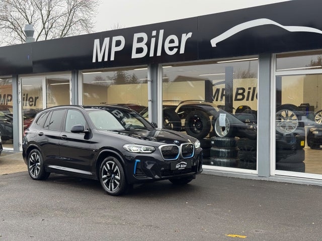 BMW iX3  Charged M-Sport