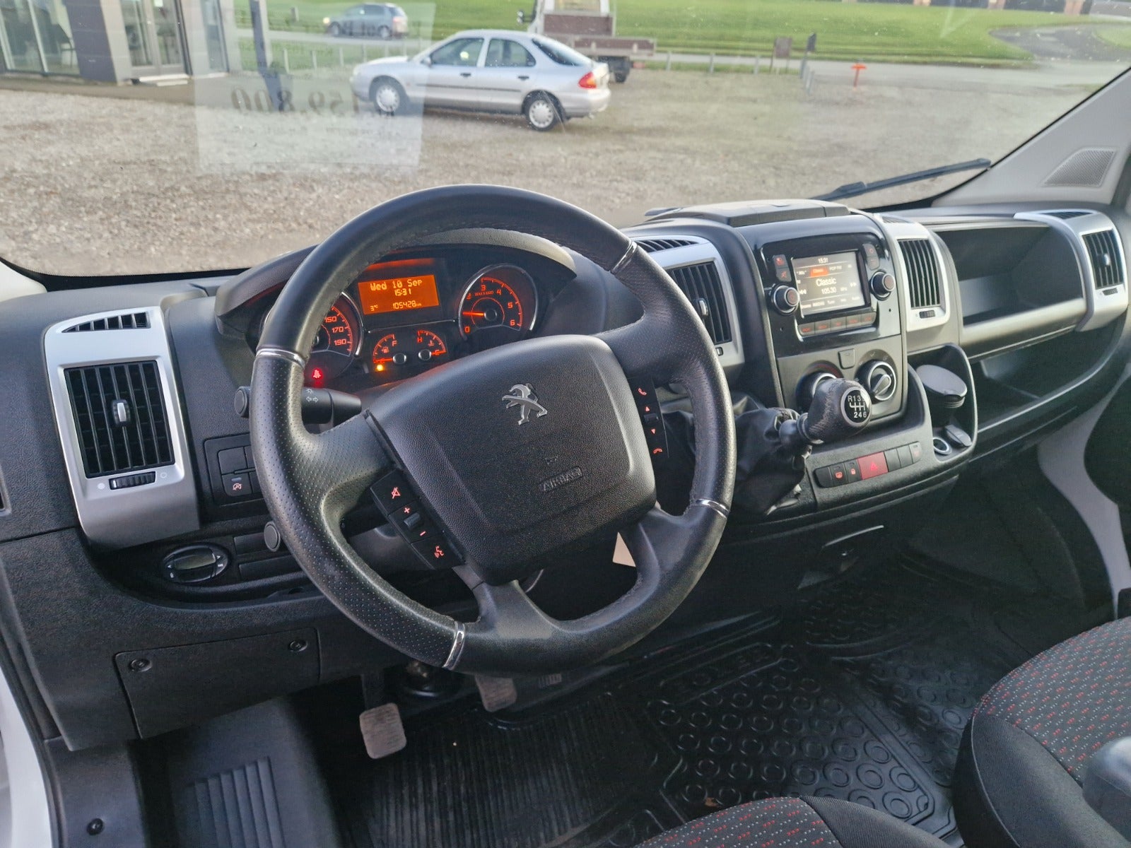 Billede af Peugeot Boxer 333 2,2 BlueHDi 140 L3H2 Premium