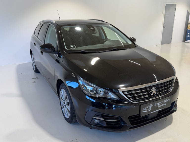 Peugeot 308 BlueHDi 130 Allure Sky SW