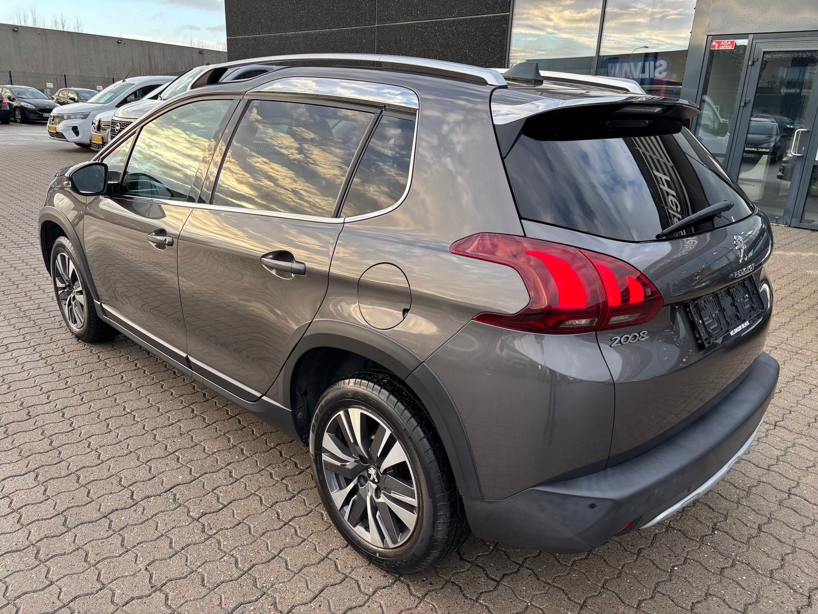 Billede af Peugeot 2008 1,2 e-THP 110 Desire Sky EAT6