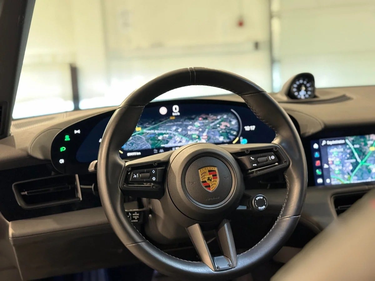 Porsche – Taycan 4S