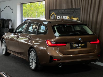 BMW 320d Touring Connected aut.
