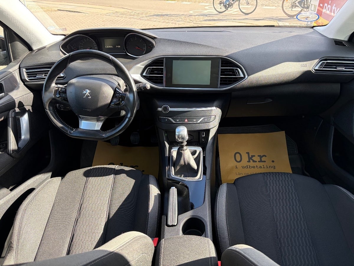 Peugeot 308 BlueHDi 120 Style Sky SW