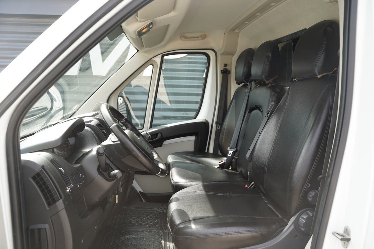 Billede af Peugeot Boxer 335 2,2 BlueHDi 165 L3H2 Premium