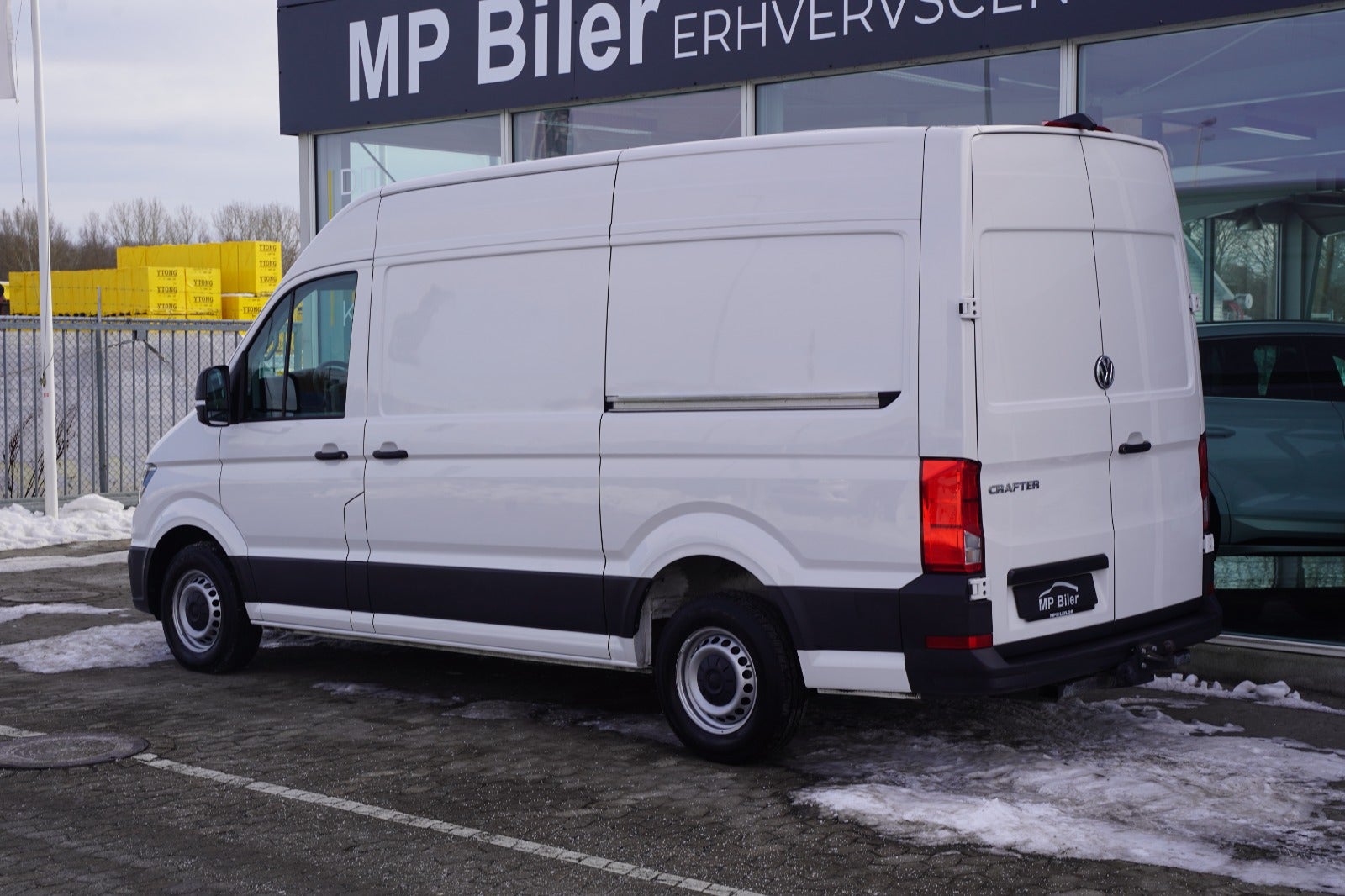 Billede af VW Crafter 35 2,0 TDi 140 Kassevogn L3H2