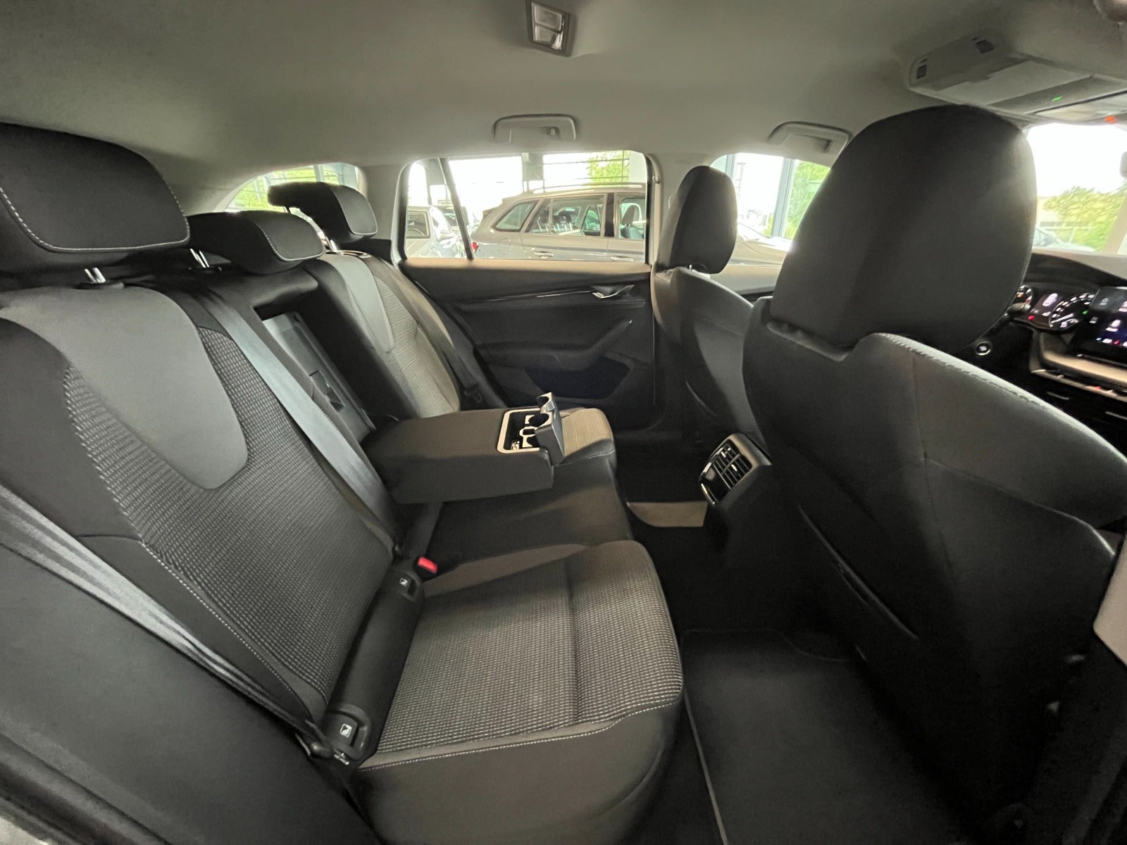 Billede af Skoda Octavia 1,0 eTSi 110 Business Combi DSG