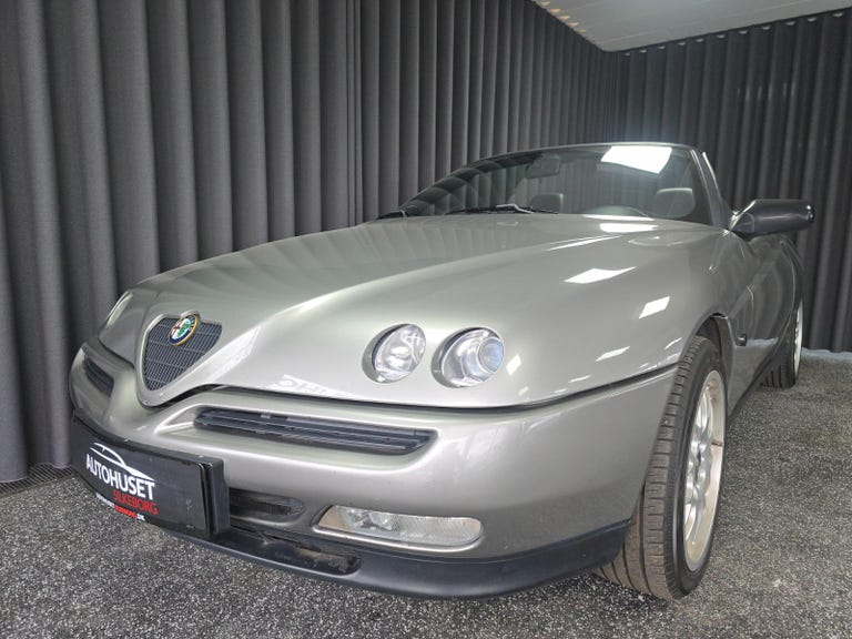 Alfa Romeo Spider TS 16V