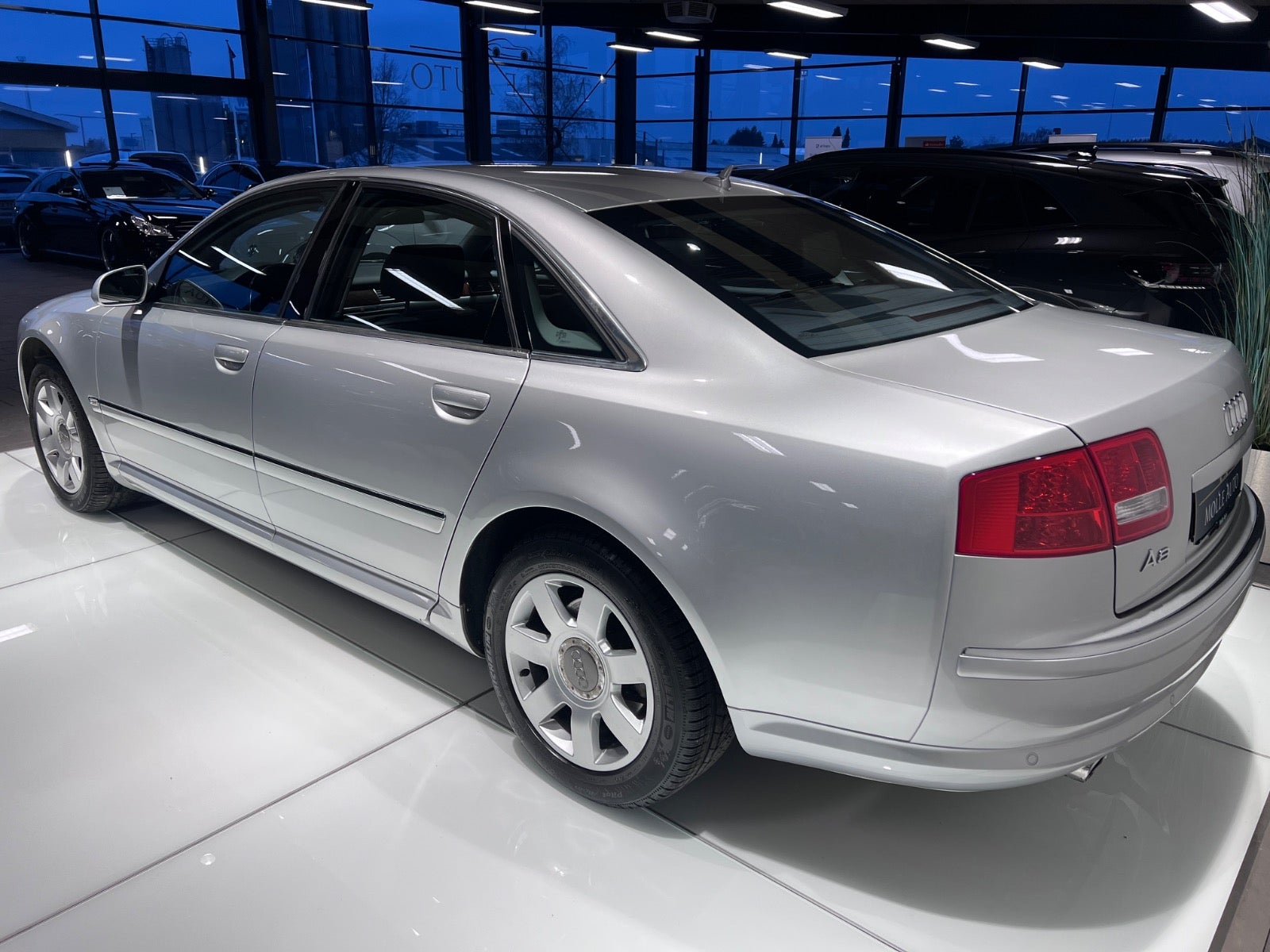 Billede af Audi A8 4,2 V8 quattro Tiptr.