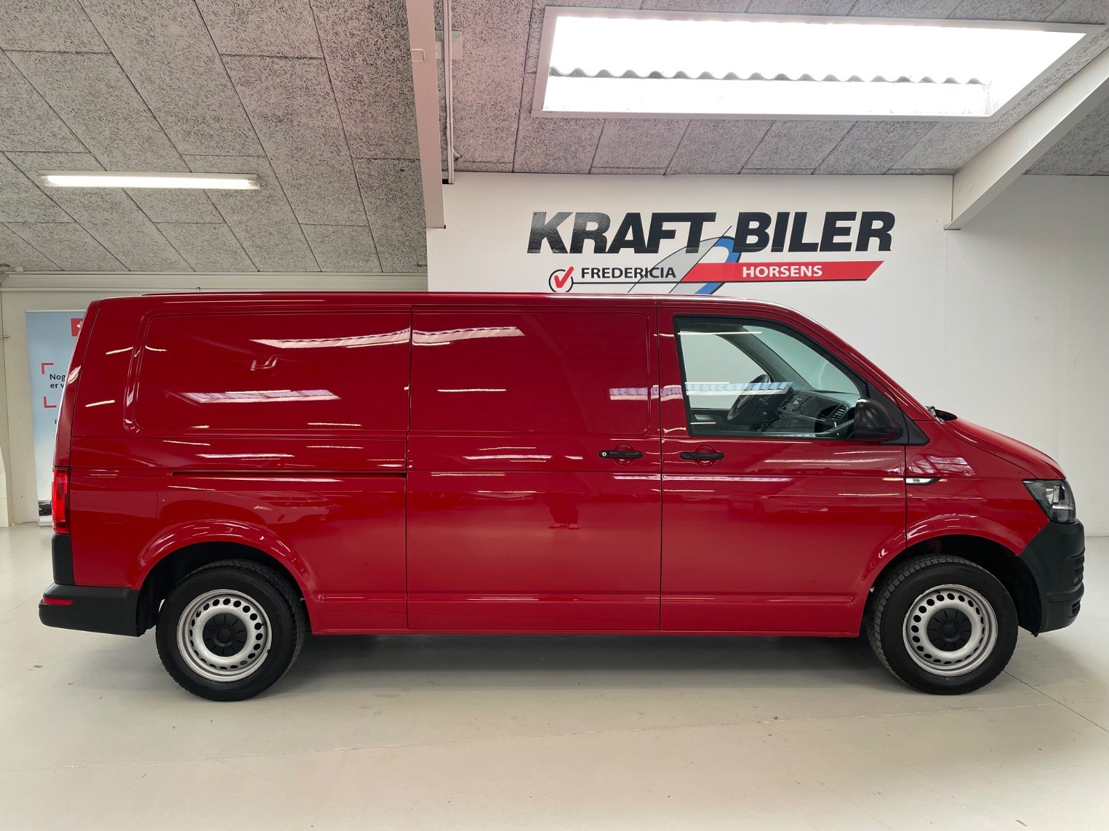 Billede af VW Transporter 2,0 TDi 102 Kassevogn kort
