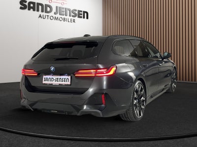 BMW i5 eDrive40 Touring M-Sport Pro Van