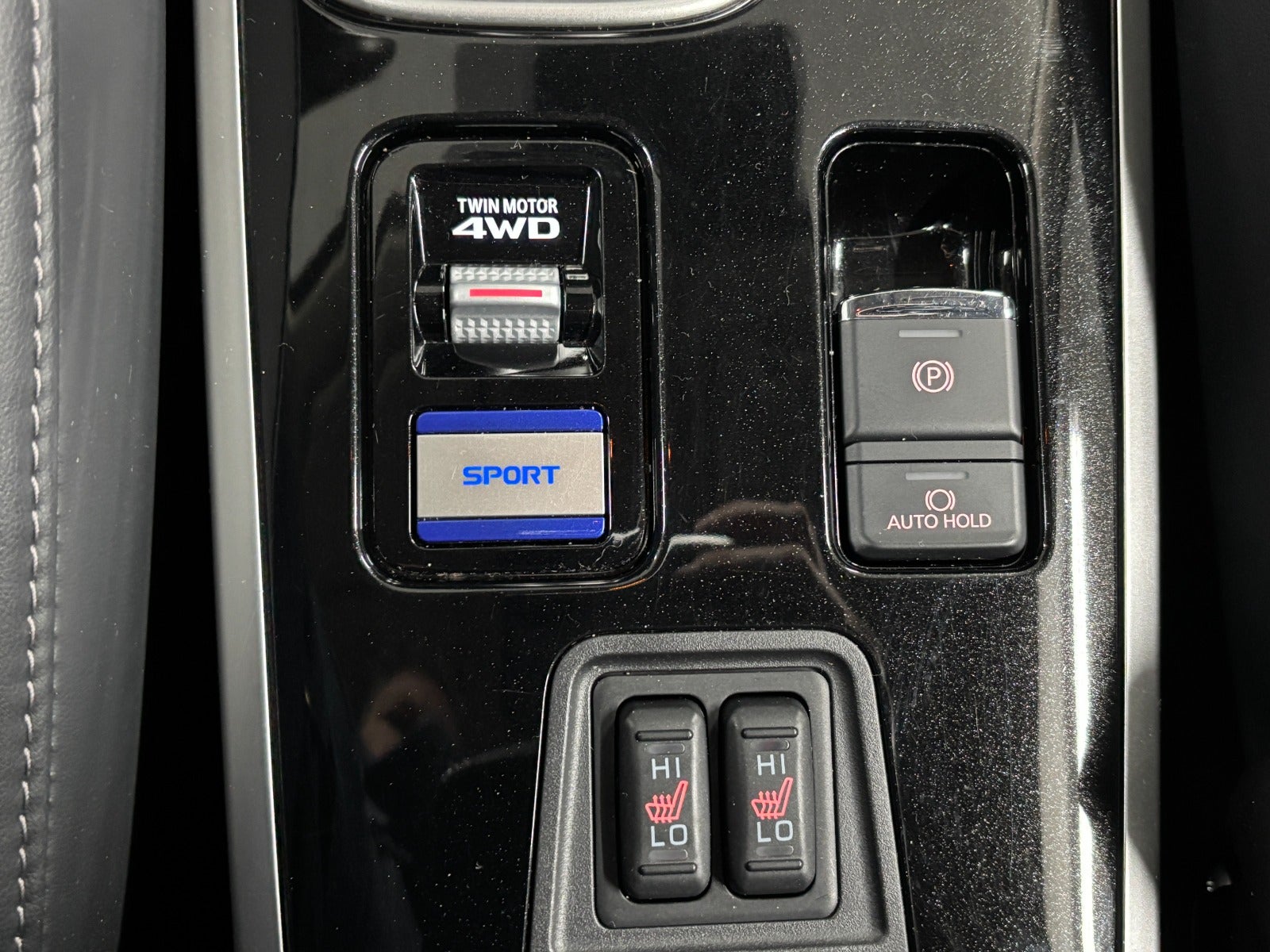 Billede af Mitsubishi Outlander 2,4 PHEV Intense CVT 4WD