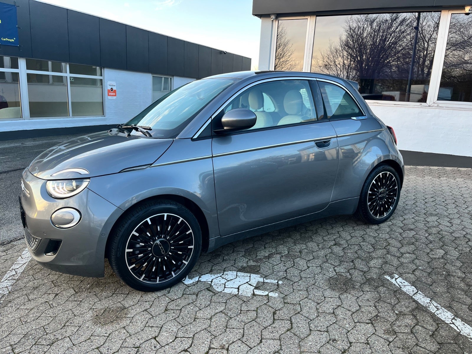Billede af Fiat 500e 42 la Prima