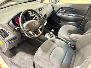 Kia Rio CVVT Intro Edition