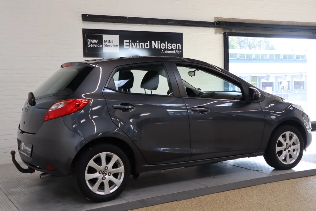 Mazda 2 Takara Edition