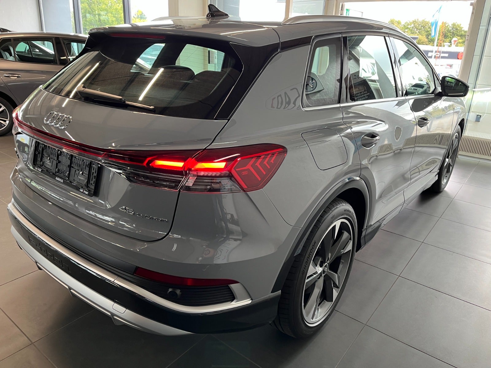 Billede af Audi Q4 e-tron 45 edition S-line