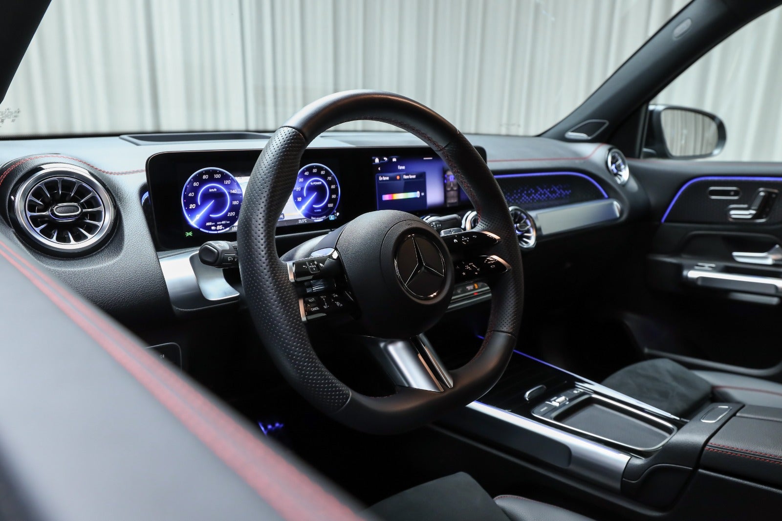 Mercedes-Benz EQB 250+