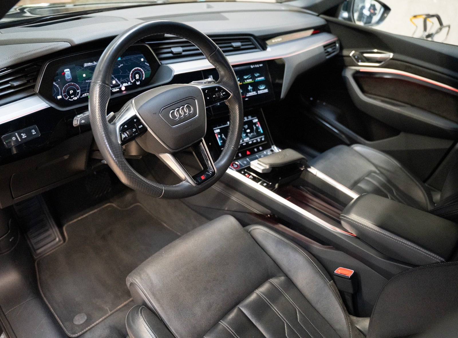 Billede af Audi e-tron S  quattro