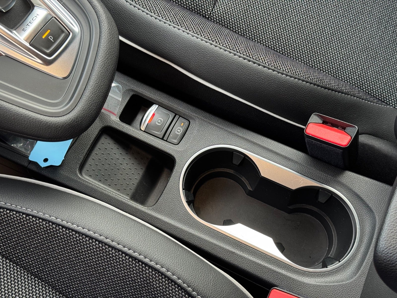 Billede af Renault Captur 1,6 E-Tech Intens