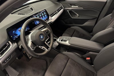 BMW iX1 eDrive20 M-Sport BMW iX1 eDrive20 M-Sport - 4
