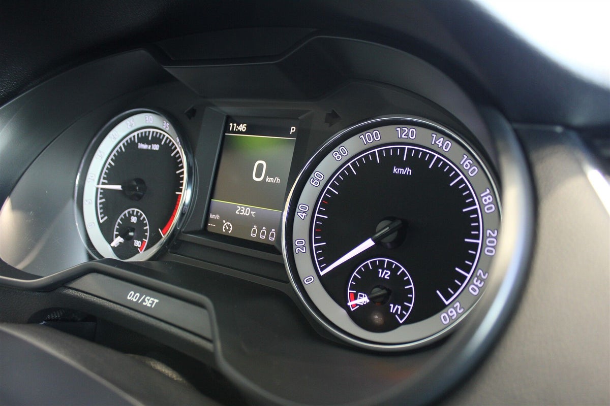 Skoda Octavia TDi 115 Style Combi DSG billede 16