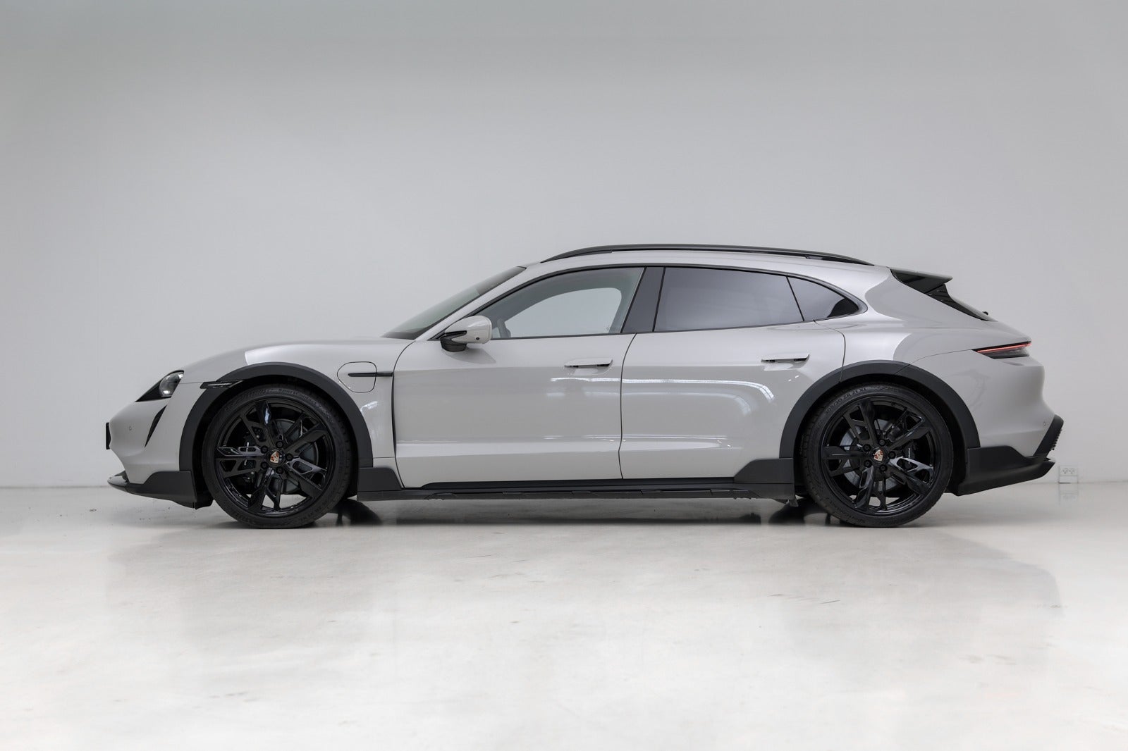 Porsche Taycan 4S Performance+ Cross Turismo