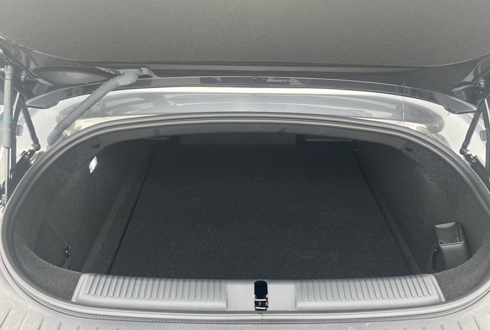 MG Cyberster Trophy Long Range