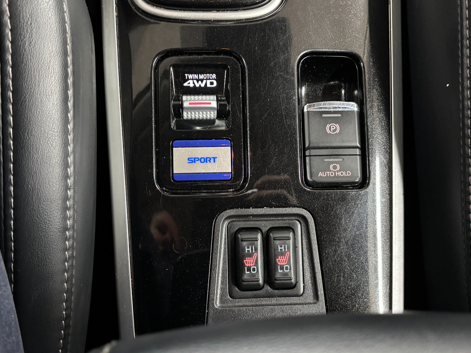 Billede af Mitsubishi Outlander 2,4 PHEV Intense CVT 4WD