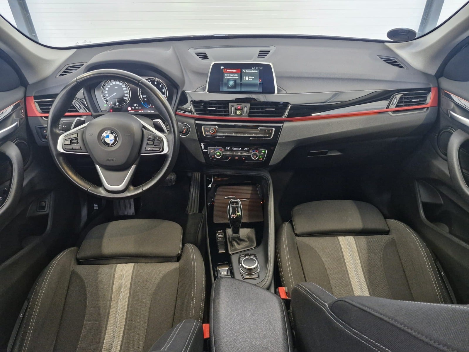 Billede af BMW X1 2,0 sDrive20i Sport Line aut.