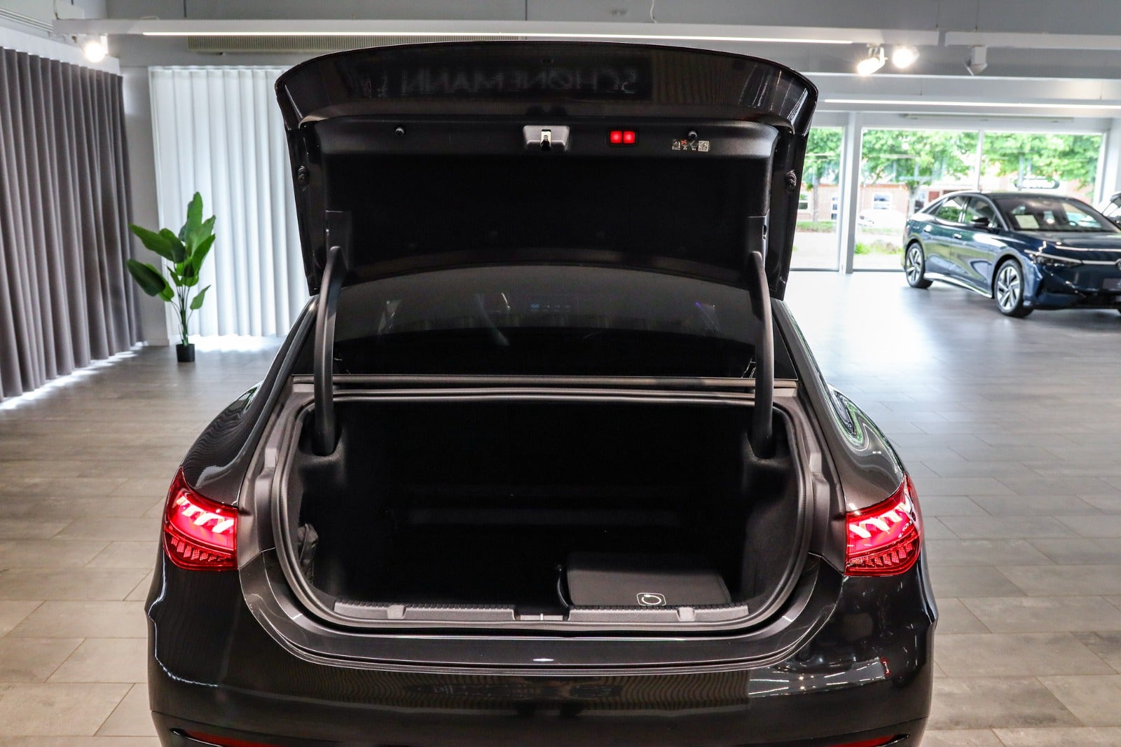 Billede af Mercedes EQE350+  AMG Line Premium