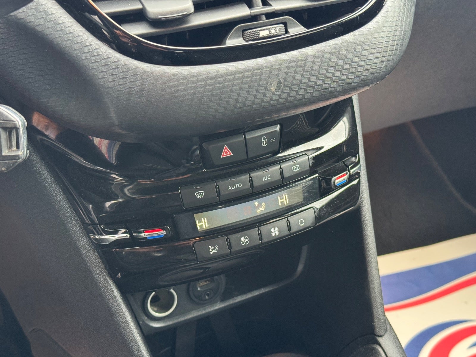 Billede af Peugeot 208 1,6 BlueHDi 100 Active+