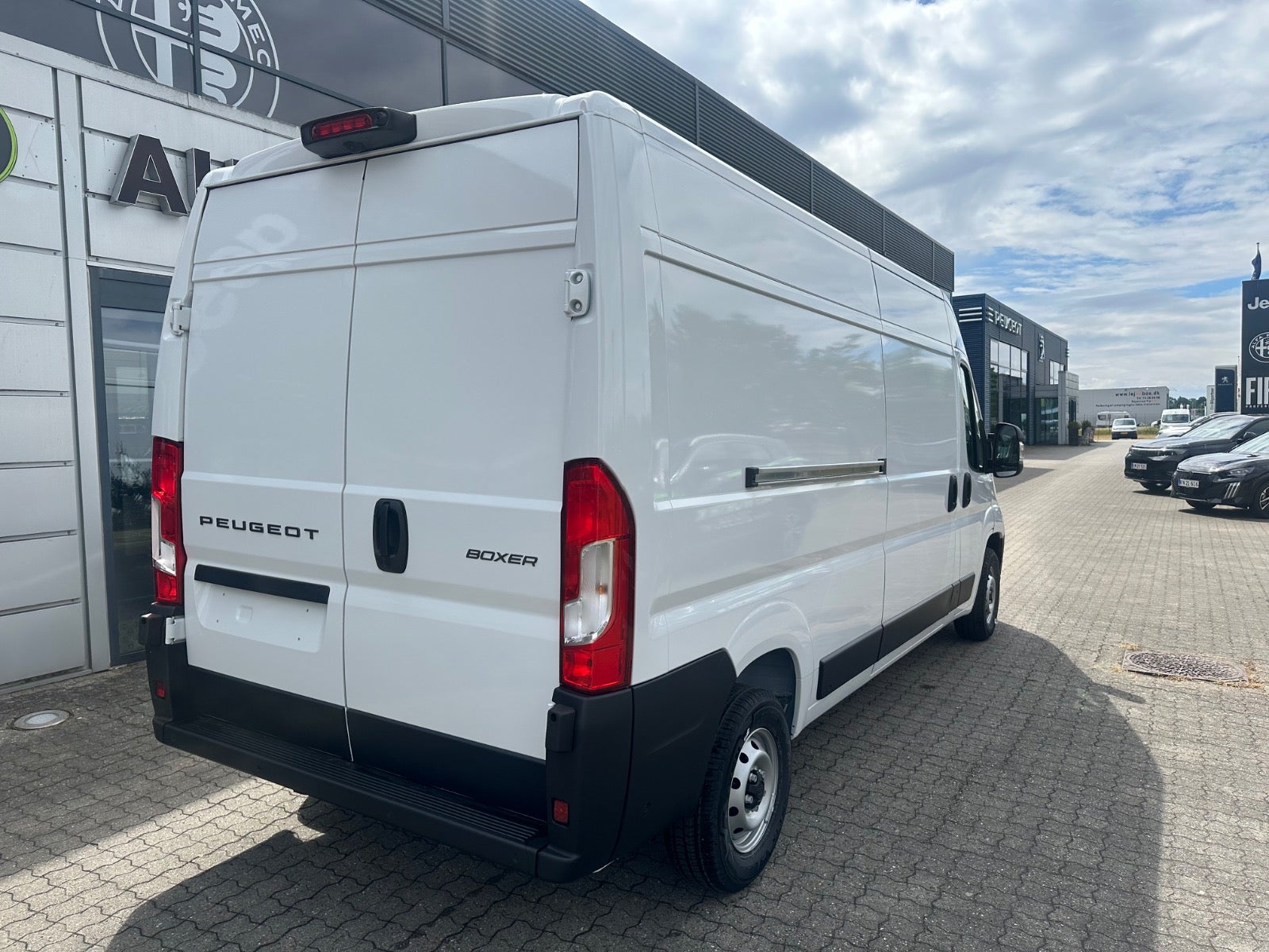 Peugeot Boxer 335 BlueHDi 140 L3 Premium