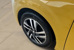 Peugeot 208 PureTech 100 Allure Sky