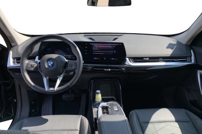 BMW iX1 xDrive30 X-Line