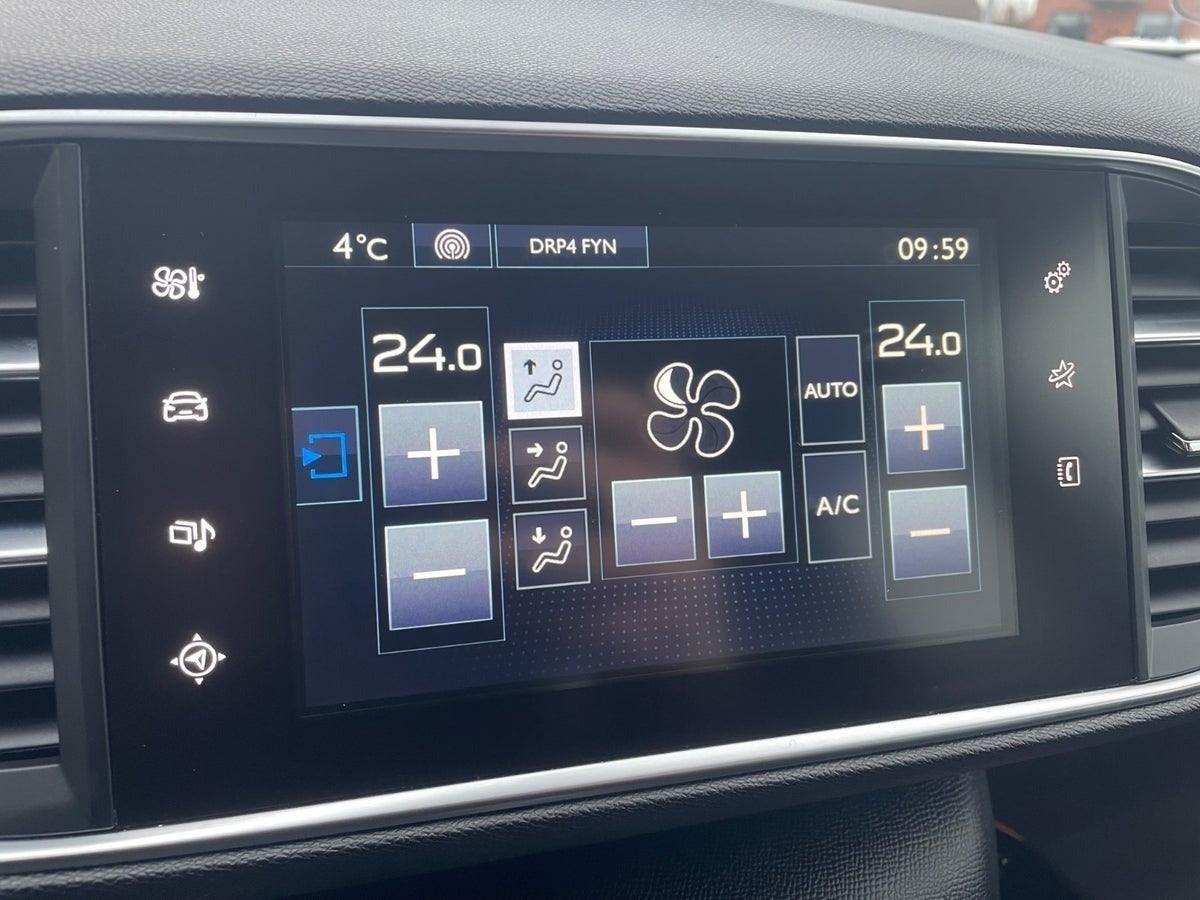 Billede af Peugeot 308 1,6 BlueHDi 120 Style SW