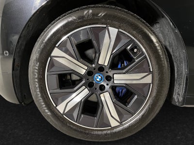 BMW iX xDrive40 Supercharged