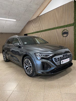 Audi Q8 e-tron 55 S-line quattro 5d