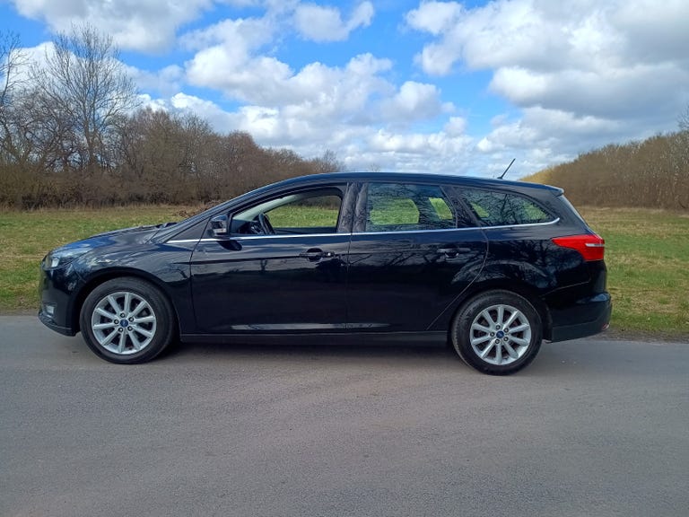 Ford Focus SCTi 125 Titanium stc.