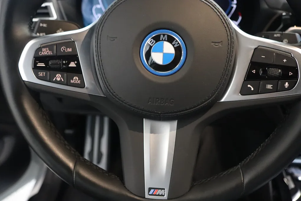 BMW iX3 Charged M-Sport