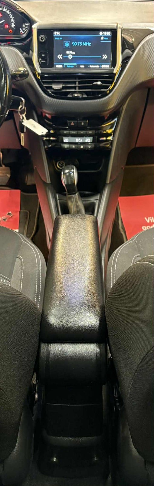 Billede af Peugeot 208 1,6 BlueHDi 100 Allure Sky