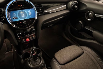 MINI Cooper Essential aut.