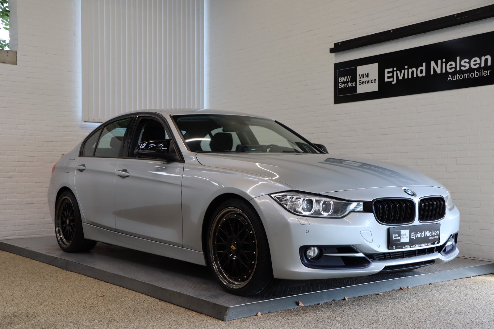 BMW 328i Sport Line aut.