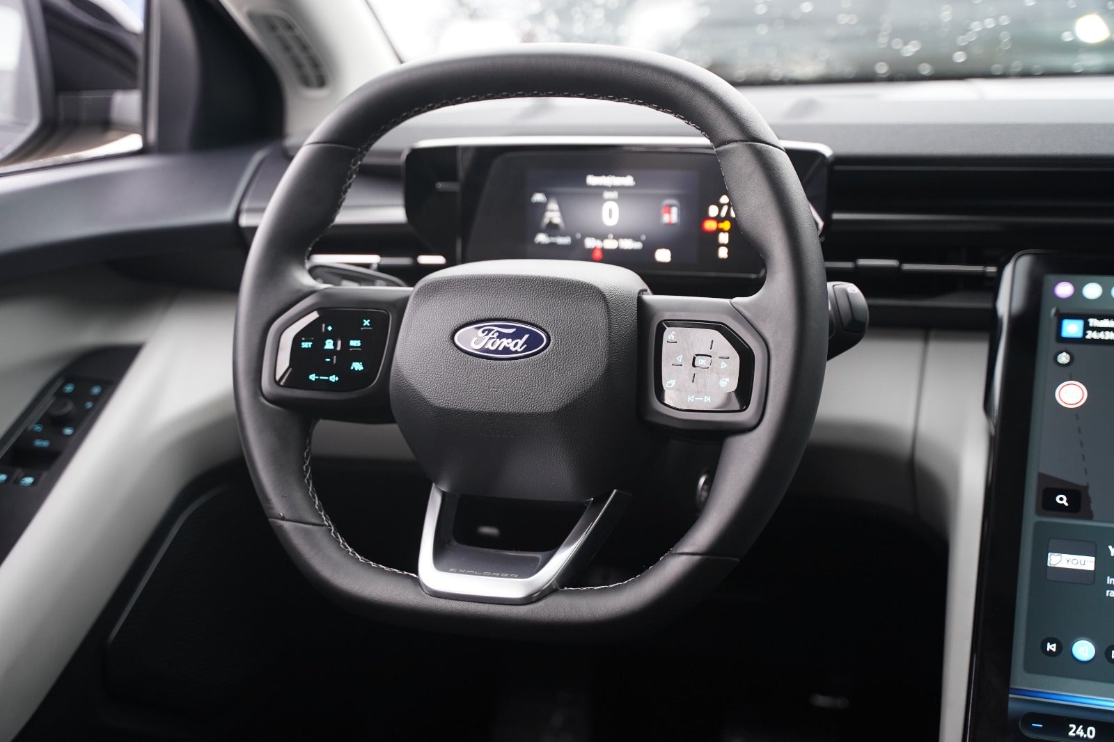 Billede af Ford Explorer 77 Select Extended Range