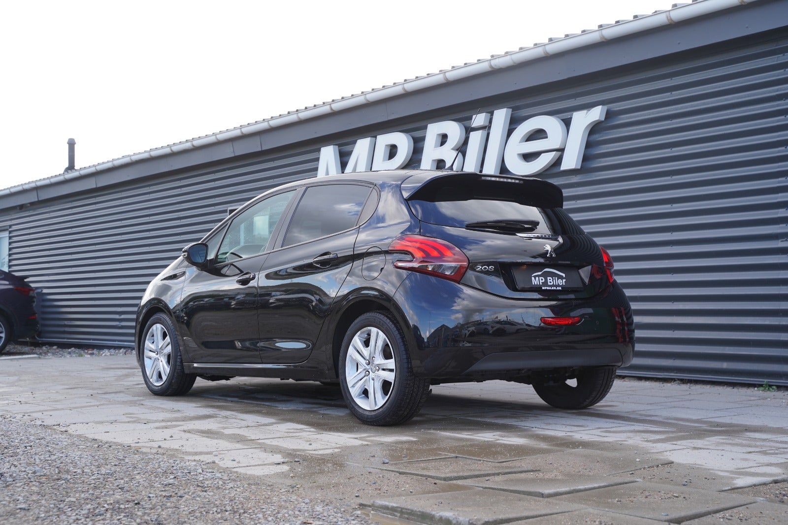 Billede af Peugeot 208 1,5 BlueHDi 100 Signature Sky