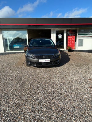 Peugeot 308 1,2 e-THP 130 Active 5d