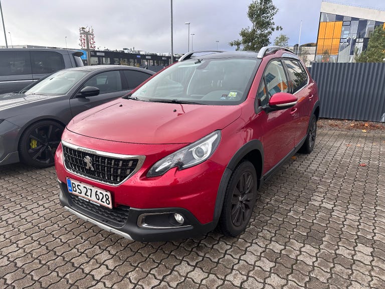 Peugeot 2008 BlueHDi 100 Desire Sky