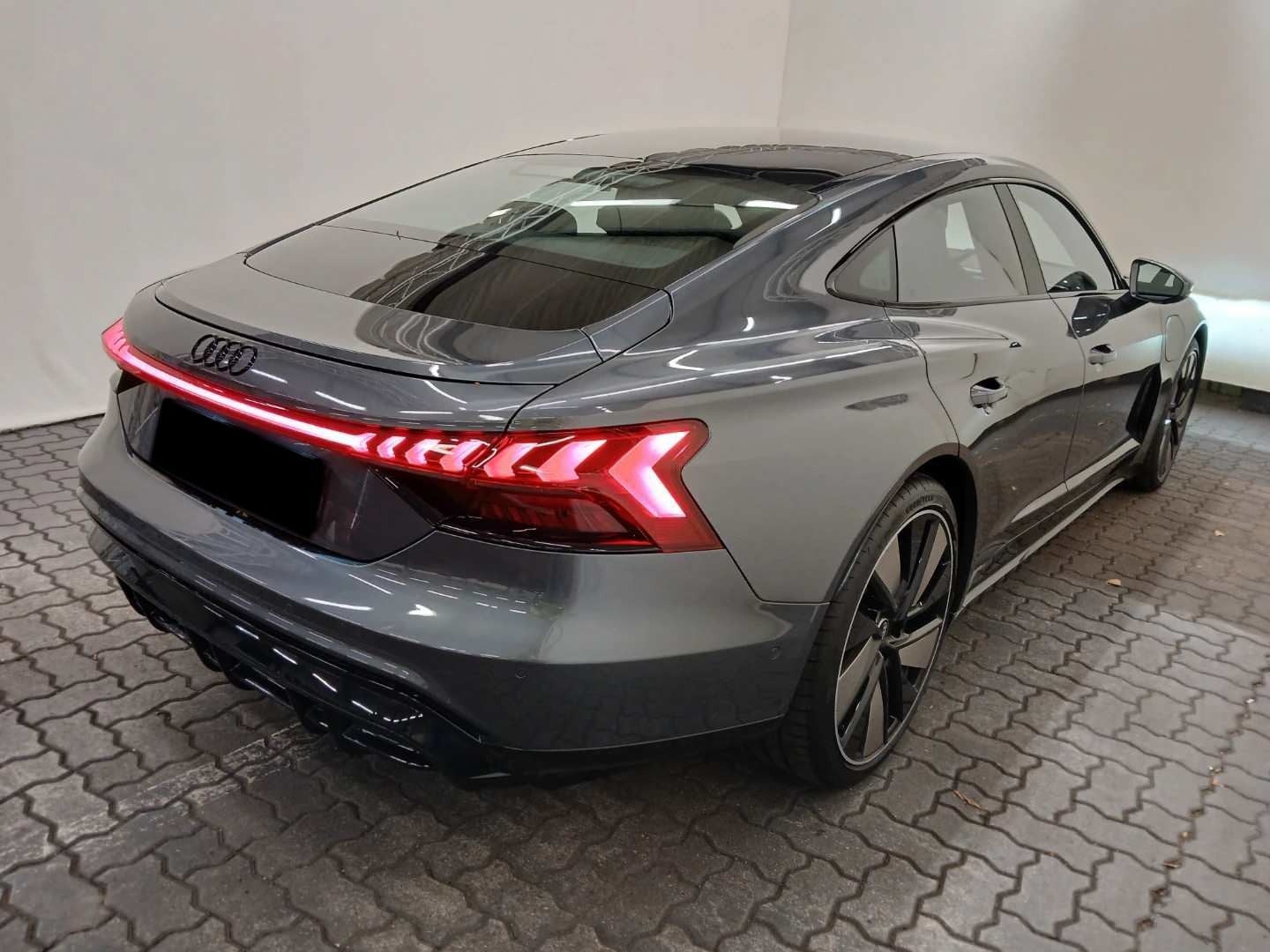 Audi e-tron GT quattro